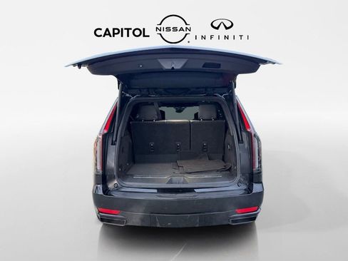 Used 2023 Cadillac Escalade Sport image 9