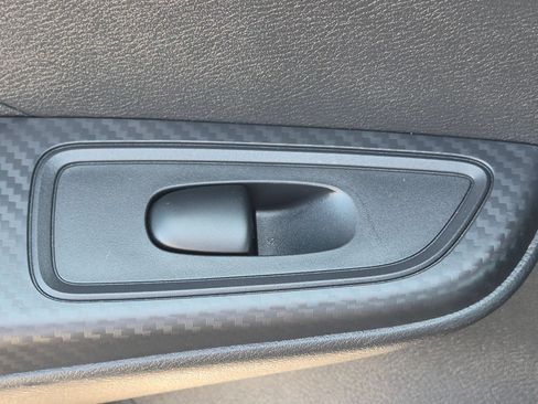 Used 2025 Nissan Versa S w/ Trunk Package FWD image 28