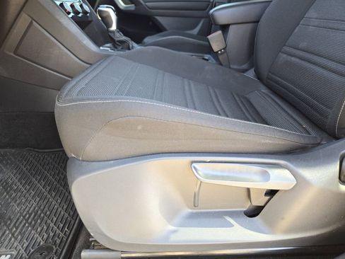 Used 2022 Volkswagen Tiguan S FWD image 19