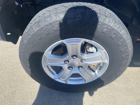 Used 2020 Jeep Wrangler Unlimited Sport S image 10