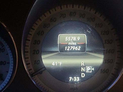 Used 2013 Mercedes-Benz GLK 350 4MATIC image 4