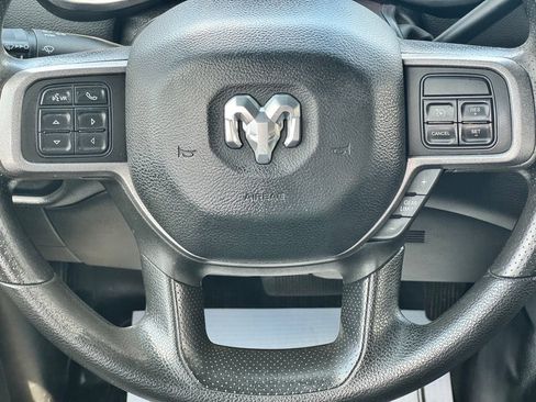 Used 2022 RAM 3500 Tradesman w/ Chrome Appearance Group AWD/4WD image 19