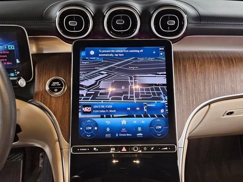 Used 2023 Mercedes-Benz GLC 300 image 15