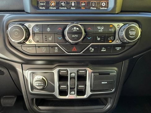 Used 2021 Jeep Gladiator Overland w/ Popular Equipment Package image 26