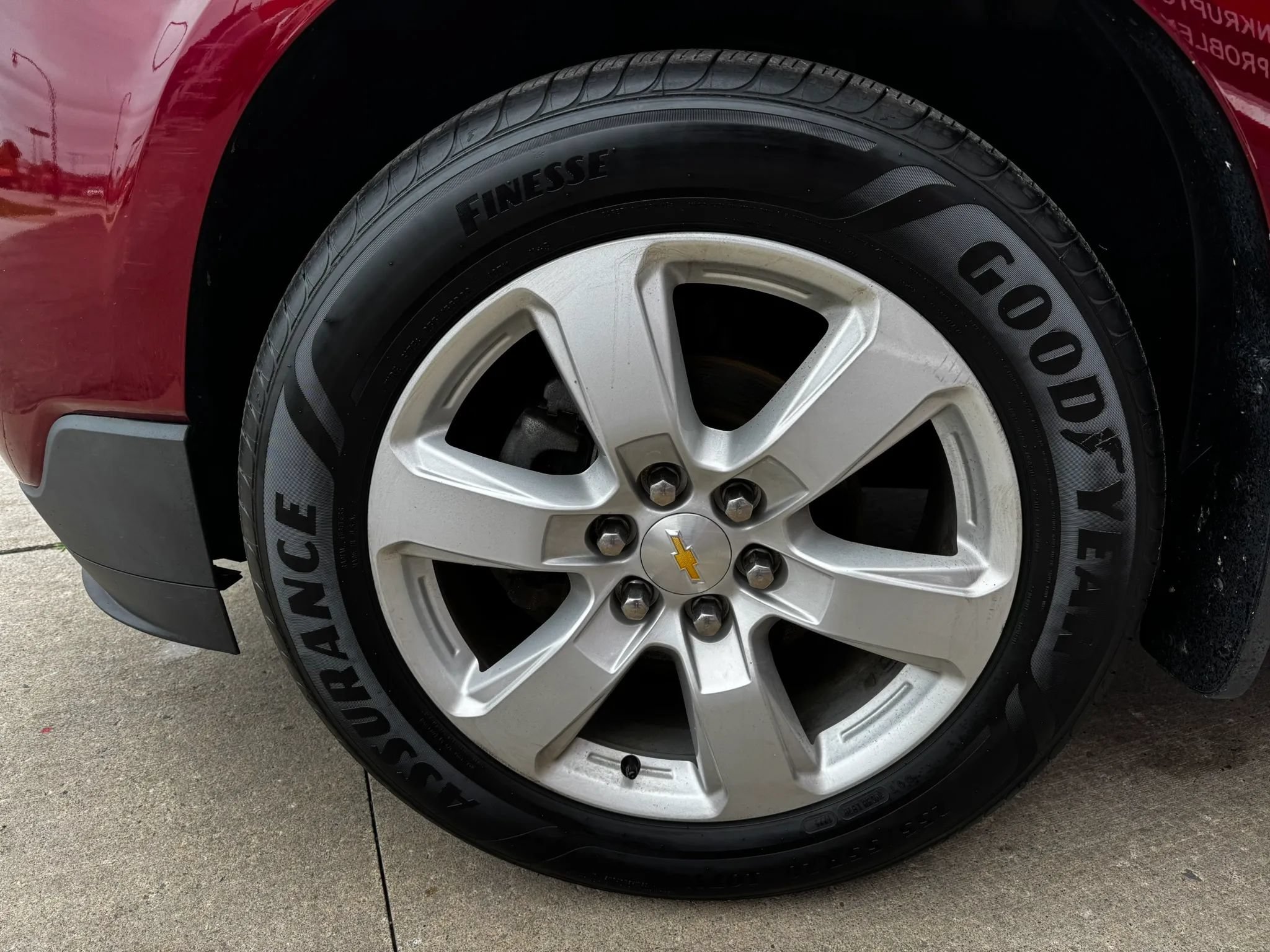 Used 2017 Chevrolet Traverse LT w/ Style and Technology Package FWD image 25