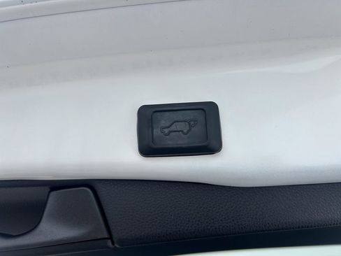 Used 2021 Toyota RAV4 Limited w/ Limited Grade Weather Package image 18