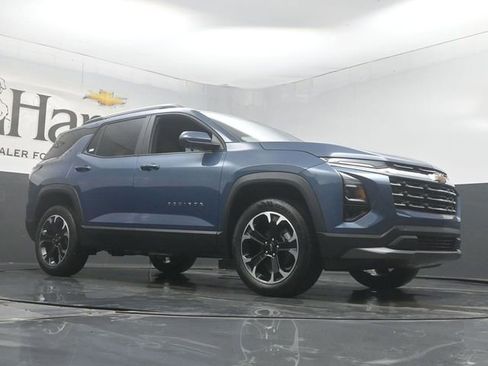 New 2026 Chevrolet Equinox LT AWD/4WD image 2