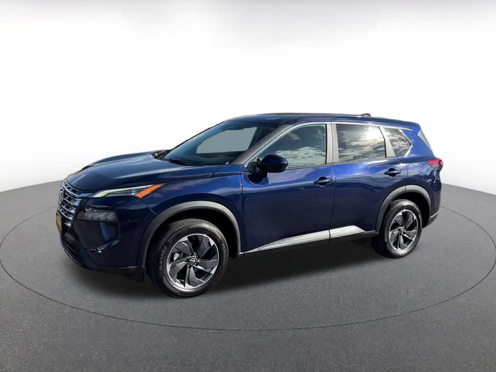 Used 2025 Nissan Rogue SV FWD image 7