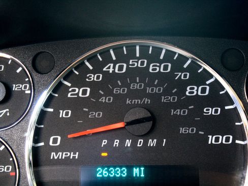 Used 2023 GMC Savana 2500 w/ Driver Convenience Package image 16