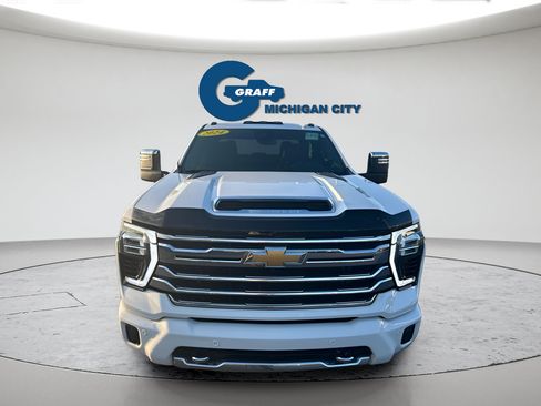 Used 2024 Chevrolet Silverado 2500 High Country AWD/4WD image 8