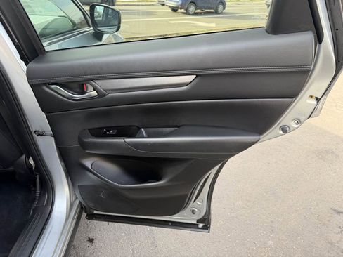 Used 2020 MAZDA CX-5 Touring image 17