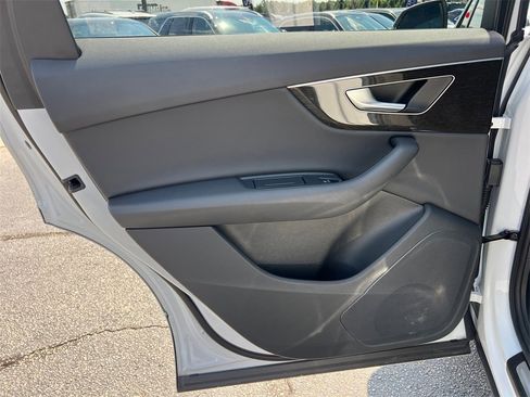 Used 2025 Audi Q7 2.0T Premium w/ Convenience Package image 22