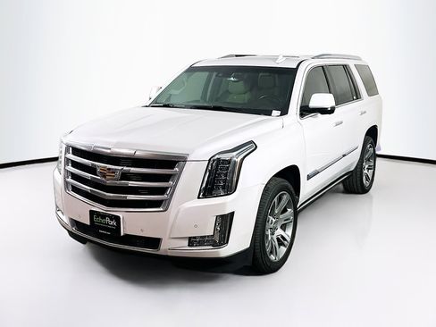 Used 2016 Cadillac Escalade Premium image 3