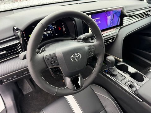 New 2026 Toyota Camry Hybrid image 13