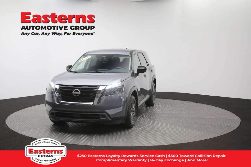 Used 2024 Nissan Pathfinder S AWD/4WD image 56