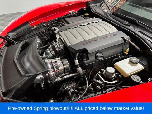 Used 2019 Chevrolet Corvette Stingray Coupe w/ 1LT RWD image 7