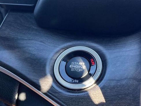 Used 2023 Jeep Grand Cherokee Limited image 33