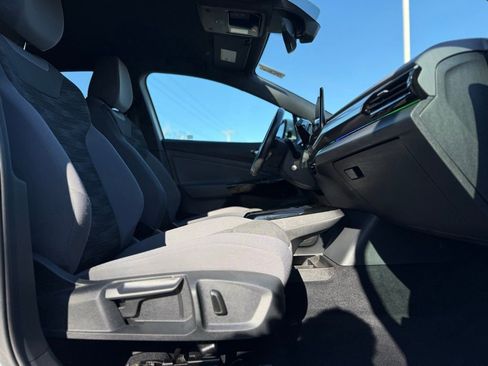 Used 2021 Volkswagen ID.4 Pro w/ ID.4 Protection Package image 18