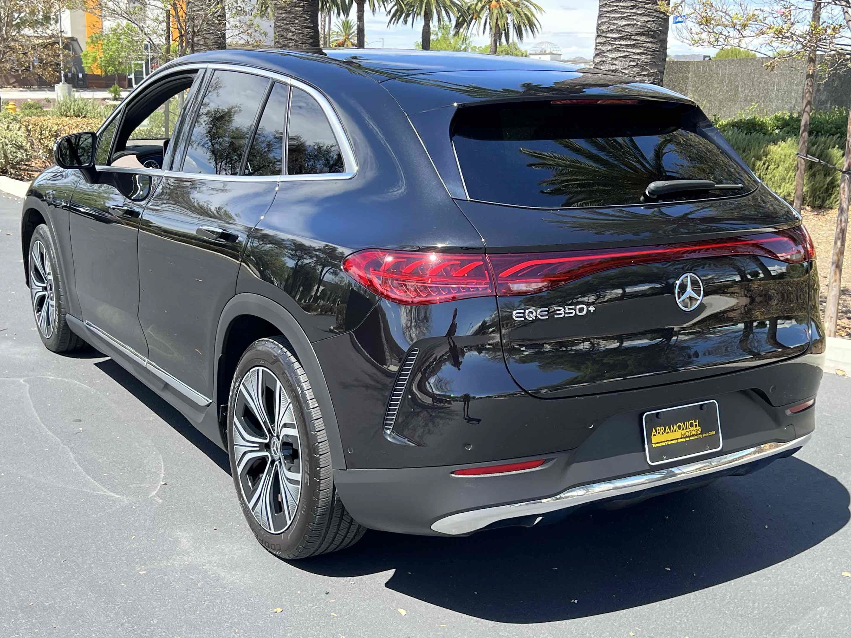 Used 2023 Mercedes-Benz EQE 350+ SUV image 2
