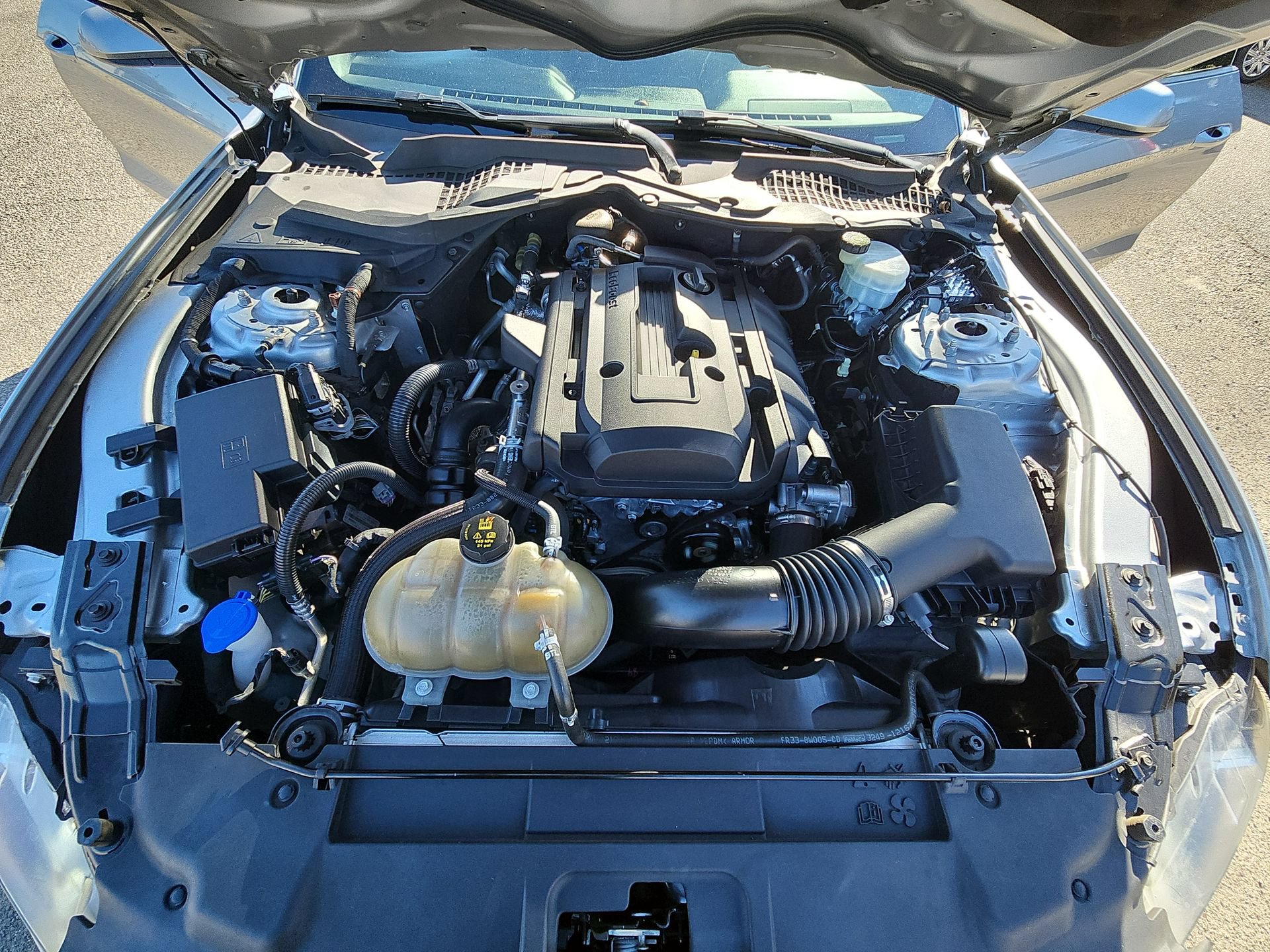 Used 2020 Ford Mustang Coupe RWD image 17