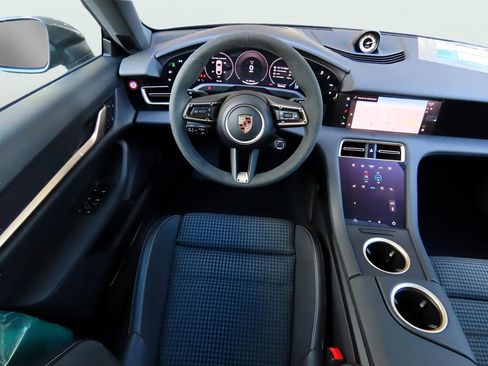 New 2025 Porsche Taycan 4S image 22