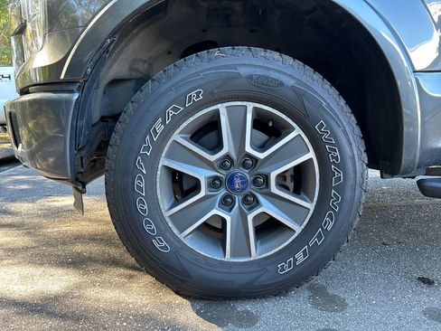 Used 2016 Ford F150 XLT w/ Equipment Group 302A Luxury image 7