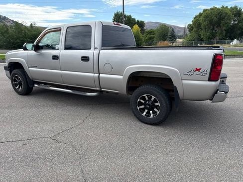 Used 2004 Chevrolet Silverado 2500 LS AWD/4WD image 4