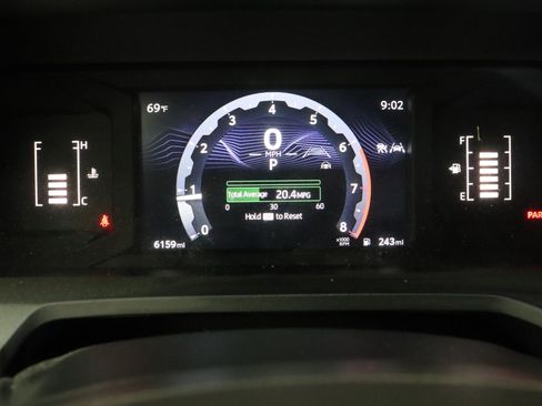 Used 2025 Toyota Tacoma SR5 RWD image 36
