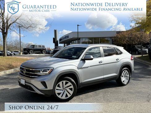 Used 2022 Volkswagen Atlas Cross Sport SE image 1