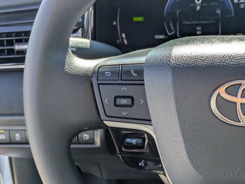 Used 2026 Toyota Camry LE FWD image 20