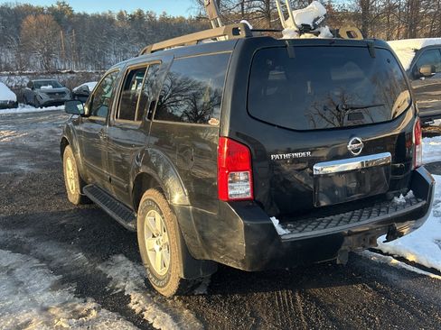 Used 2008 Nissan Pathfinder SE w/ Premium Pkg image 6