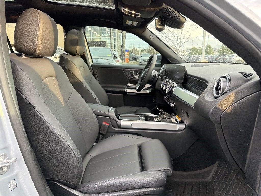 Certified 2026 Mercedes-Benz GLB 250 4MATIC image 25