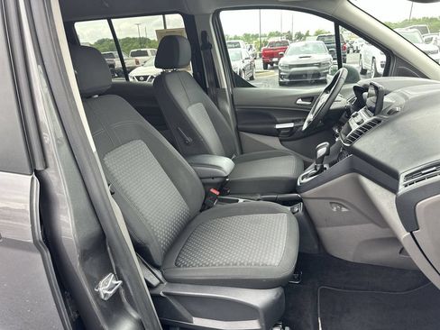 Used 2023 Ford Transit Connect XLT FWD image 30