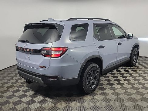 New 2026 Honda Pilot TrailSport image 3