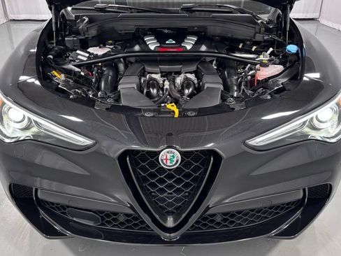 Used 2022 Alfa Romeo Stelvio Quadrifoglio w/ Active Assist Plus Package AWD/4WD image 29