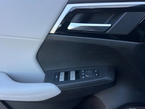 New 2026 Mitsubishi Outlander SE image 12