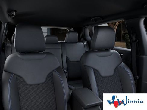 New 2026 Jeep Compass Latitude AWD/4WD image 30
