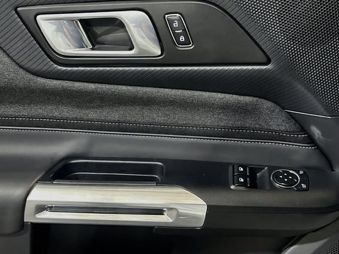 Used 2024 Ford Mustang Coupe RWD image 13