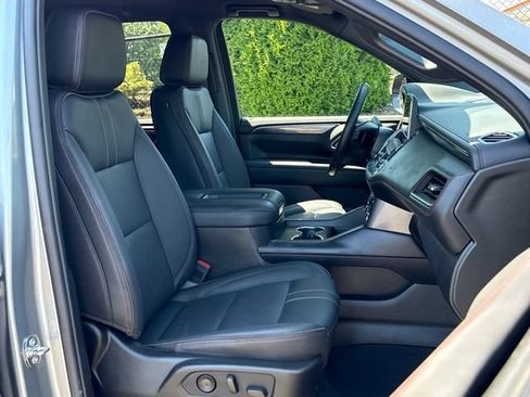Used 2023 Chevrolet Suburban RST w/ Sport Performance Package AWD/4WD image 25