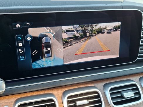 Certified 2026 Mercedes-Benz GLE 450 4MATIC image 19