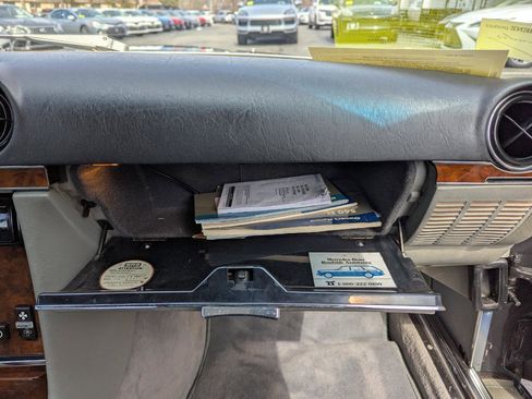 Used 1987 Mercedes-Benz 560 SL image 32