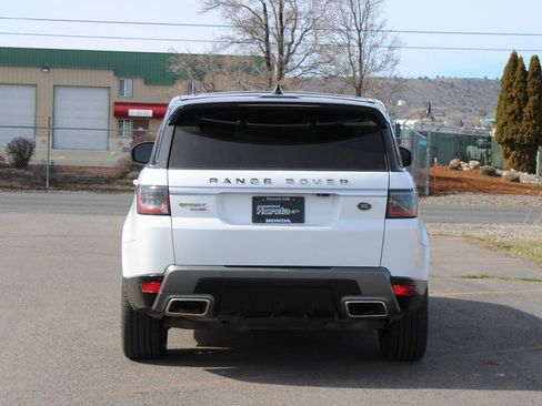 Used 2019 Land Rover Range Rover Sport HSE image 4
