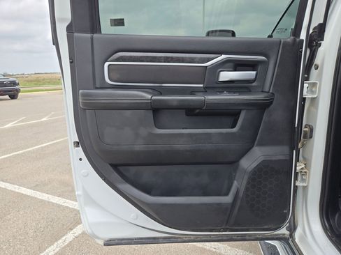 Used 2024 RAM 2500 Big Horn image 14