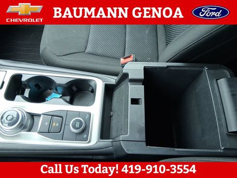 Used 2023 Ford Explorer XLT AWD/4WD image 26