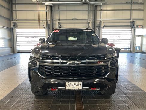 Used 2022 Chevrolet Suburban Z71 w/ Max Trailering Package image 2