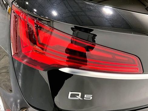 Certified 2023 Audi Q5 2.0T Premium w/ Convenience Package image 30