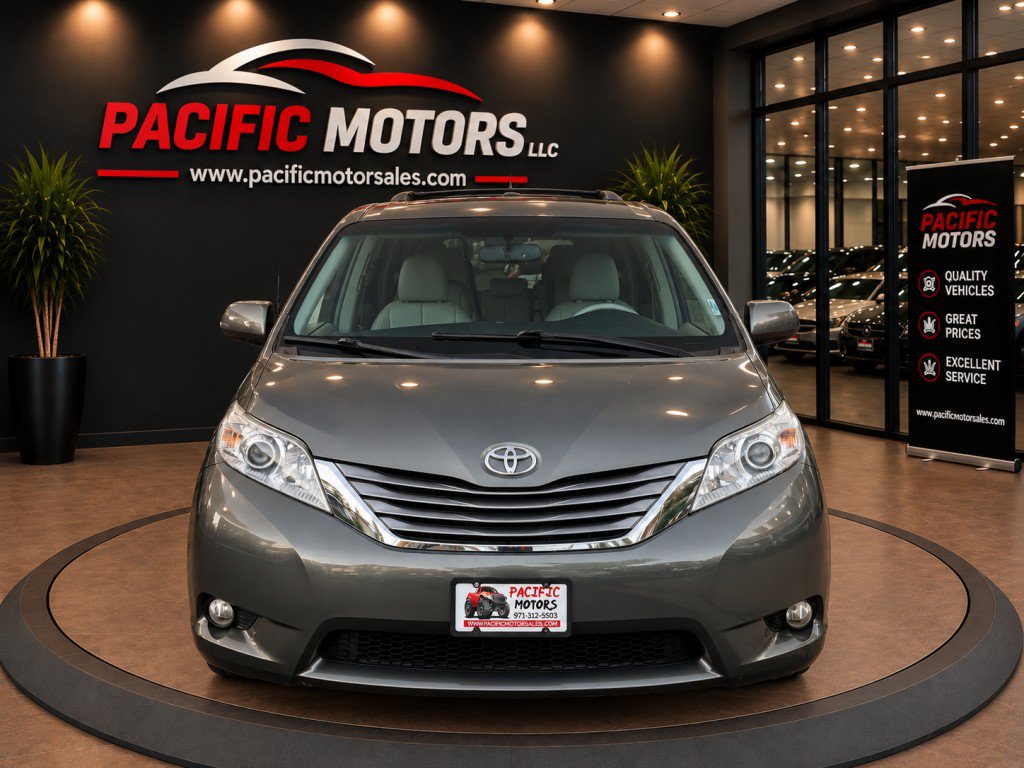 Used 2011 Toyota Sienna XLE FWD image 3