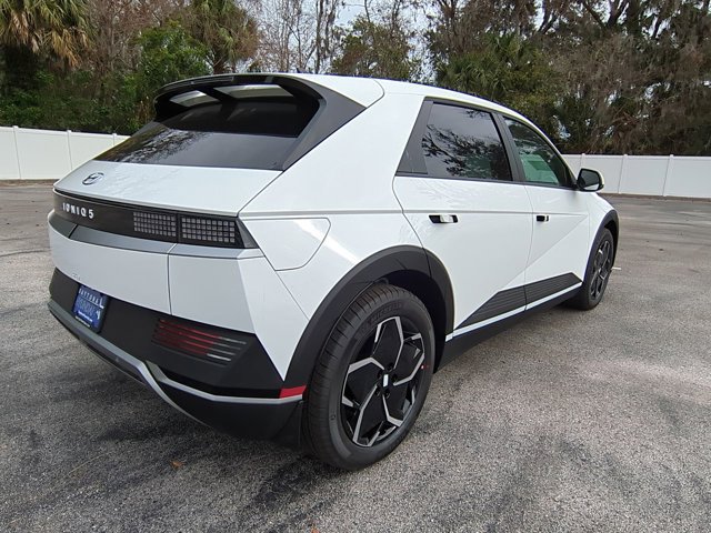 New 2024 Hyundai Ioniq 5 SEL RWD image 4