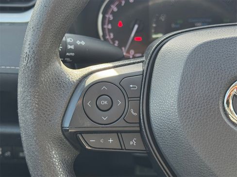Used 2023 Toyota RAV4 XLE image 21