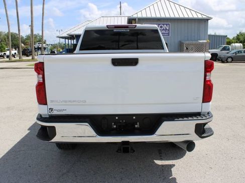 Used 2025 Chevrolet Silverado 2500 LT AWD/4WD image 9